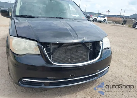 2013 Chrysler Town & Country Touring z USA, uszkodzony, nr VIN 2C4RC1BG4DR503363